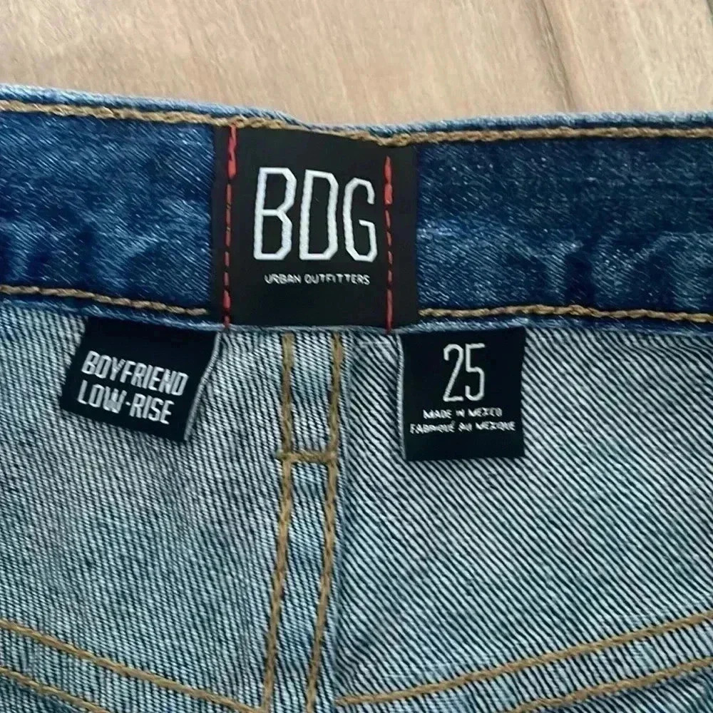 4/$25 BDG Urban Outfitters Boyfriend Low Rise Cutoff Shorts Sz 25 - Picture 4 of 7